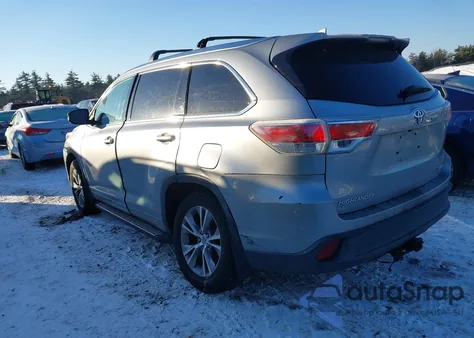 2015 Toyota Highlander Xle V6 из США, поврежденный, VIN 5TDJKRFH2FS080343